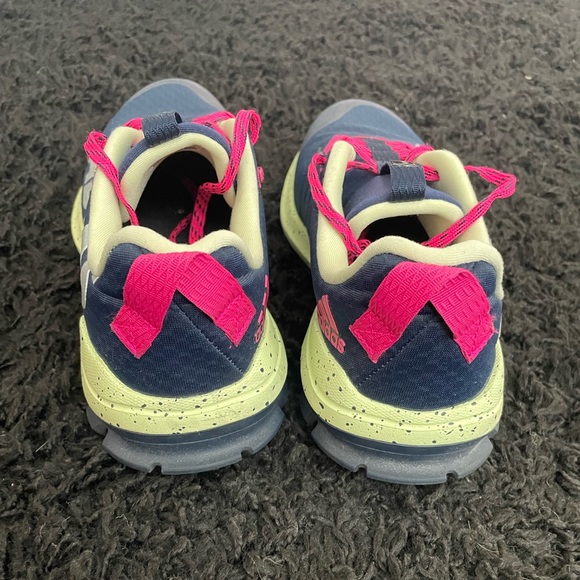 Adidas vigor 6 running shoes. Supercloud. - Picture 3 of 5